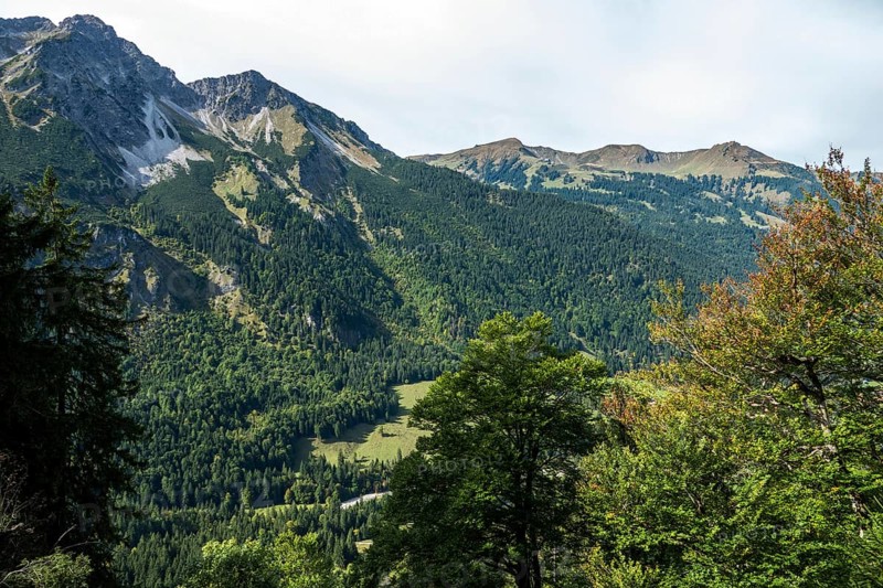 View of Stillachtal, behind Fellhorn, Schlappoldkopf and Söllerkopf, Oberstdorf, Oberallgäu, Allgäu, Bavaria Germany