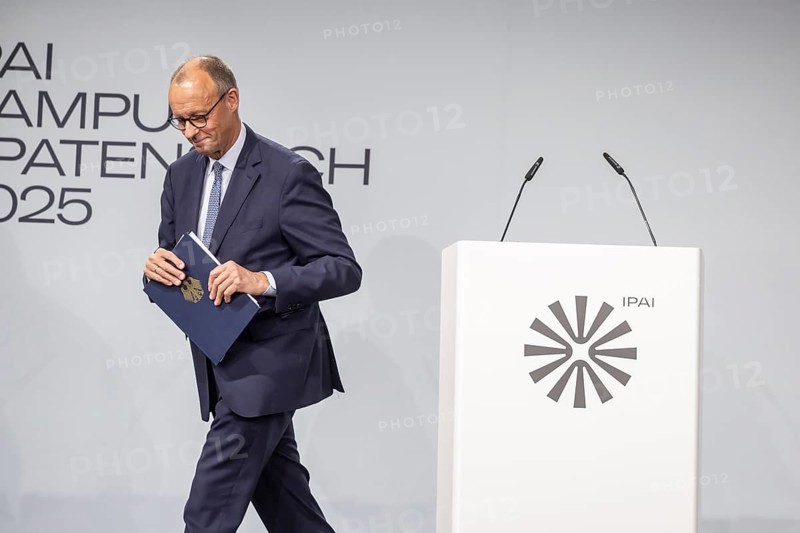 Federal Chancellor Friedrich Merz (CDU) . Step away from the lectern. ground-breaking ceremony ceremony for the Artificial Intelligence Innovation Park (IPAI) . Heilbronn, Baden-Württemberg, Germany