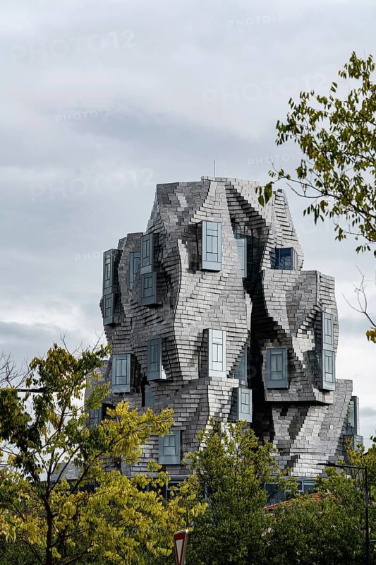 Luma, 56 m high irregular tower designed by Frank Gehry, Deconstructivist style tower, Arles, France