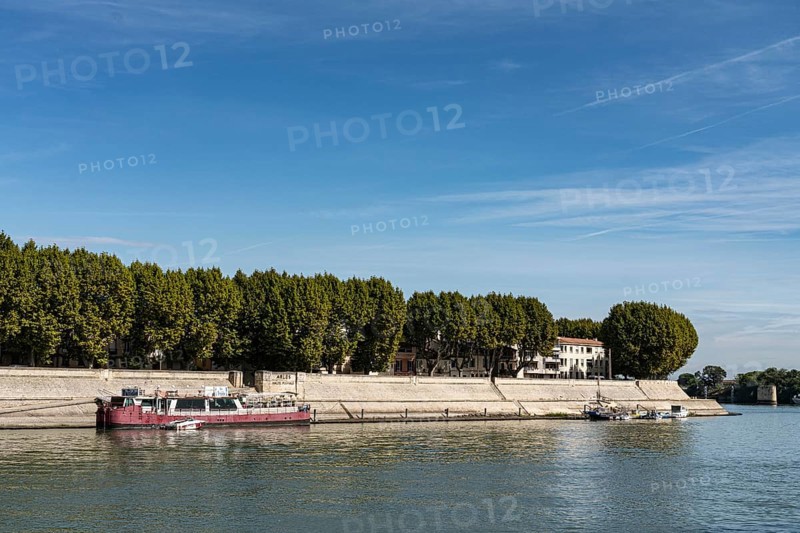 Rhone, ship, shore, Arles, France