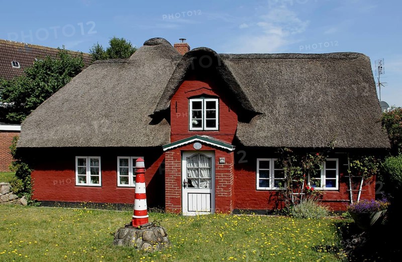 House with thatched roof, Amrum Island, Schleswig-Holstein, Germany
