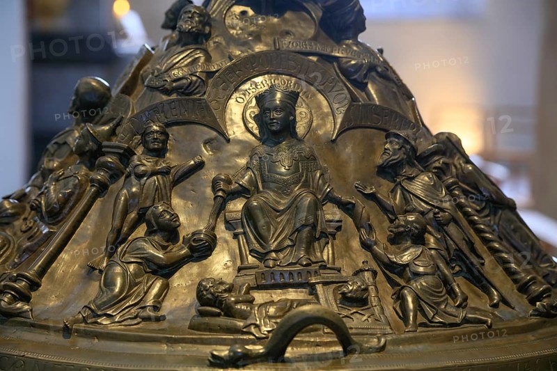 Bronze baptismal font, Hildesheim Cathedral or High Cathedral Church of St. Mary's Ascension in pre-Romanesque style, Cathedral of the Roman Catholic Diocese of Hildesheim, UNESCO World Heritage Site, Hildesheim, Lower Saxony, Germany