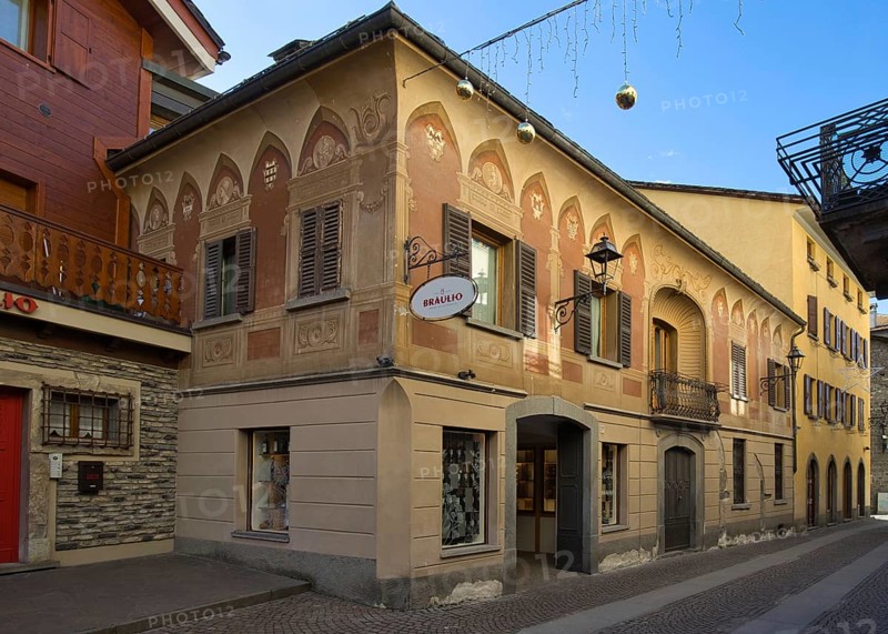 Bormio in Italy is home to Casa Braulio, the visitor center of the manufacturer of the well-known herbal liqueur Amaro Braulio