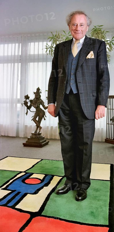 Reinhold Würth in his office, entrepreneur, billionaire, art patron, screws, fastening technology, Künzelsau, Baden-Württemberg, Germany