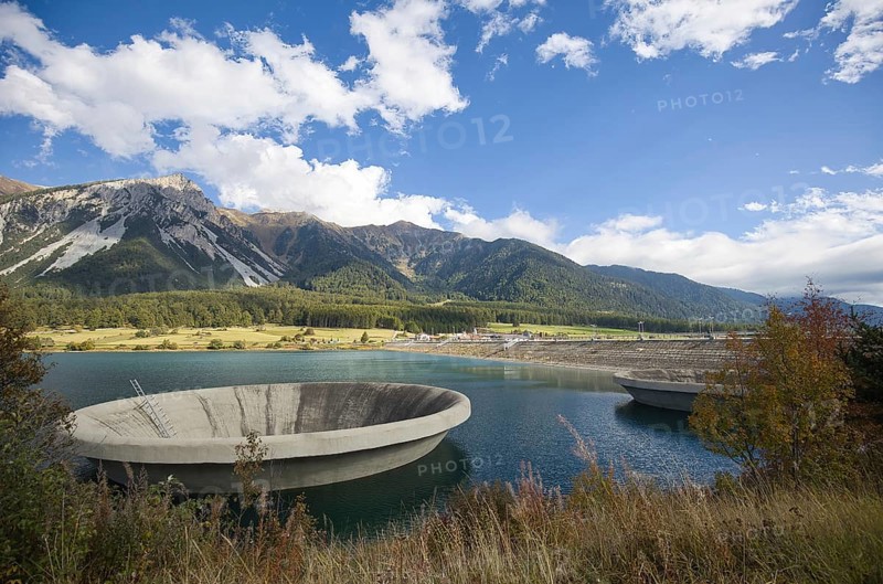 Overflows are used to drain water from Lake Resia in a controlled manner to prevent flooding
