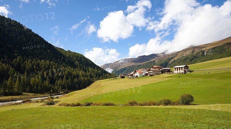 View of the hamlet of Melag in the Langtaufersertal near Graun in the Vinschgau region, Italy