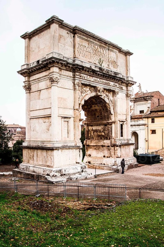 Arch of Titus, constructed in 82 AD by Roman Emperor Titus Flavius to commemorate the Siege of Jerusalem. Rome, Province of Rome, Italy