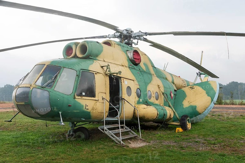 Historic attack helicopter, Schifflersgrund border museum, memorial, GDR barriers, border fence, inner German border, Bad Sooden-Allendorf, Hesse, Germany
