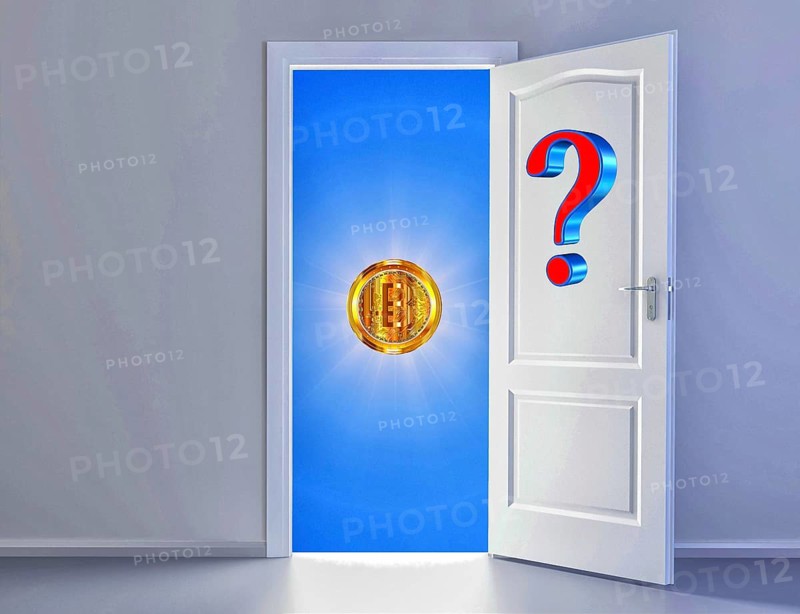 Symbolic image, Bitcoin with question mark, stock prices, uncertain digital currency, resources, energy, industry, critical economy, stock market hype, stock market crash, payment, insolvency, wrong decisions, maximum profit, profit slump, share prices, location Germany, global economy, globalization, environmental protection, extreme power demand, mafia, Trump government, Bitcoin rally, cryptocurrency, electronic wallet wallet, crypto reserve, price development, exchange trading