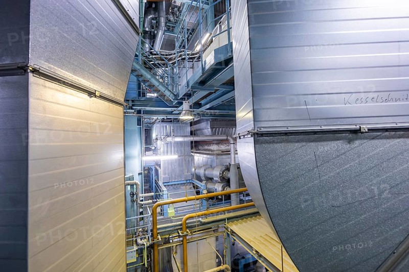 The Nossener Brücke CHP plant is a power plant in Dresden's Löbtau-Nord district that went into operation in 1995. The new building was built in 1993—1995 by Siemens AG with an electrical output of 270 megawatts and a district heating capacity of 455 megawatts and has been operated by Sachsenenergie ever since. Turbine room and power plants, Dresden, Saxony, Germany