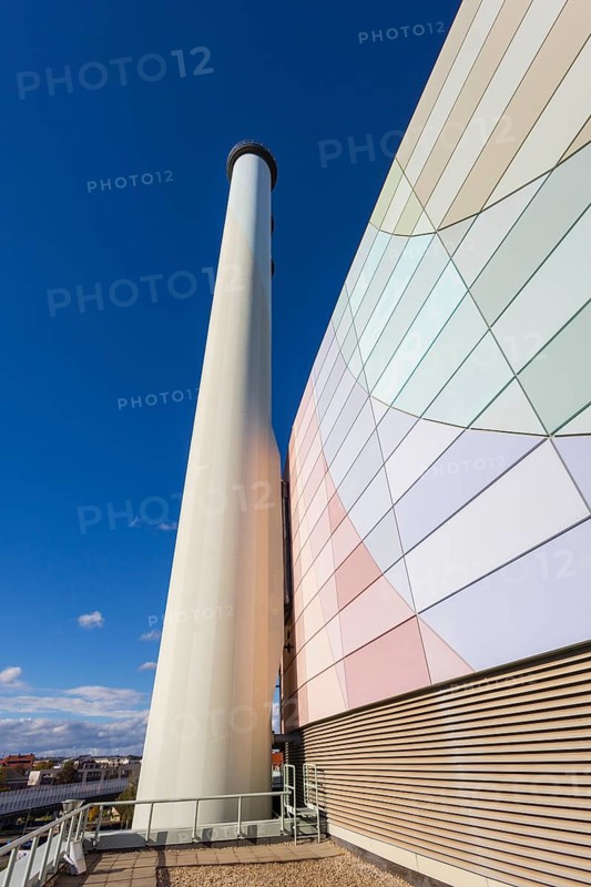 The Nossener Brücke CHP plant is a power plant in Dresden's Löbtau-Nord district that went into operation in 1995. The new building was built in 1993—1995 by Siemens AG with an electrical output of 270 megawatts and a district heating capacity of 455 megawatts and has been operated by Sachsenenergie ever since. Façade with chimneys, Dresden, Saxony, Germany