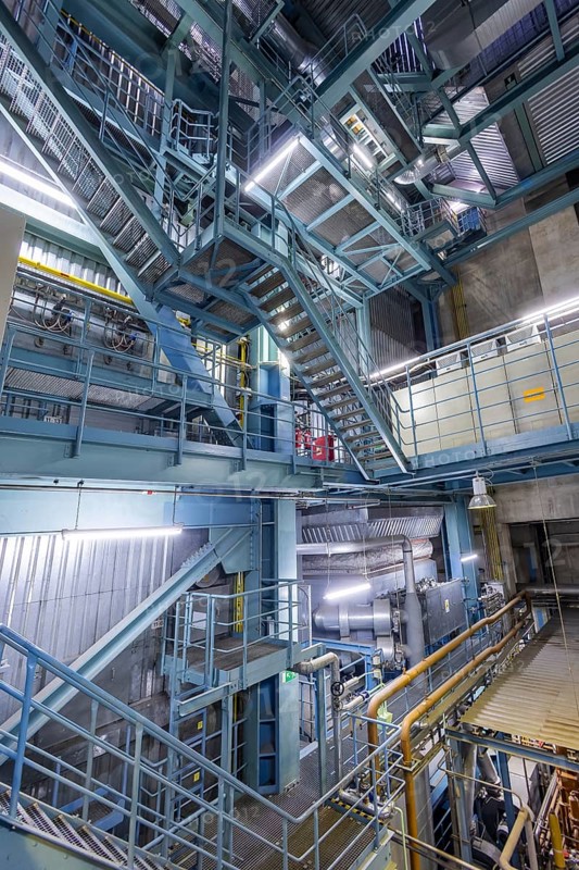 The Nossener Brücke CHP plant is a power plant in Dresden's Löbtau-Nord district that went into operation in 1995. The new building was built in 1993—1995 by Siemens AG with an electrical output of 270 megawatts and a district heating capacity of 455 megawatts and has been operated by Sachsenenergie ever since. Turbine room and power plants, Dresden, Saxony, Germany