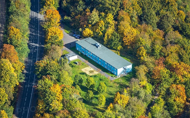 Aerial view, refugee accommodation Lerchenstraße, Werden, Essen, Ruhr area, North Rhine-Westphalia, Germany, container village, Essen-Süd, Europe, refugee village, refugee camp, refugee accommodation, refugee accommodation, refugee accommodation, aerial photography, aerial photography, overview, birds-eyes view, overview