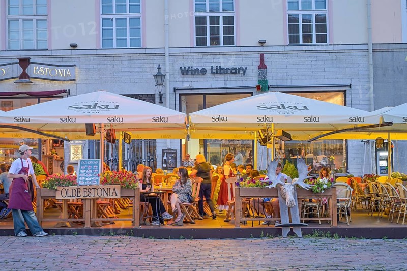Restaurants, Raekoja Plats Town Hall Square, Rathausplatz, Rathausplatz, Old Town, Tallinn, Estonia