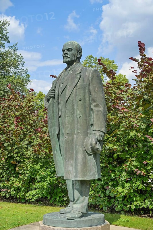 Lenin, bronze statue from Soviet times, History Museum, Estonian History Museum Maarjamäe Palace, Maarjamäe, Tallinn, Estonia