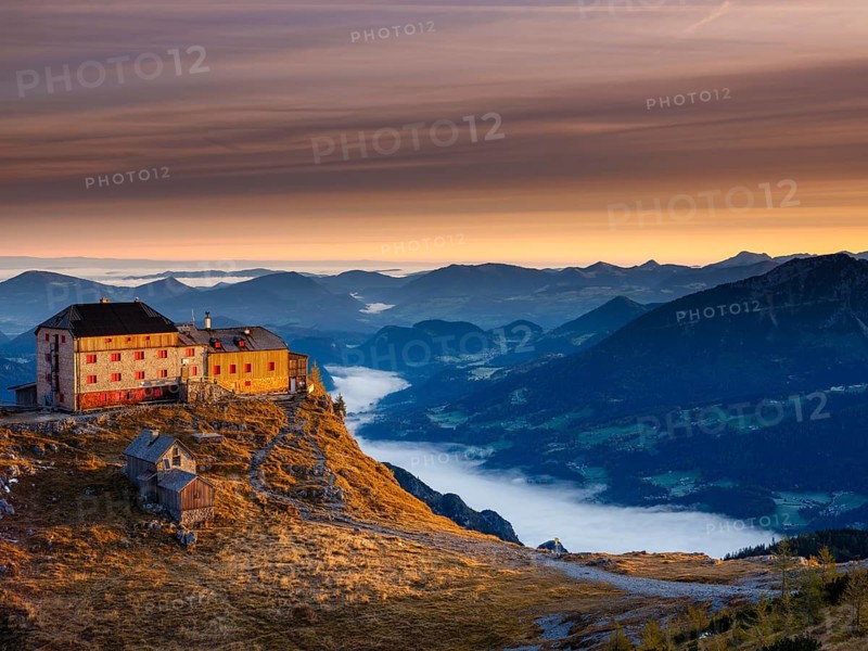 Watzmannhaus at sunrise, fog in the valley, Berchtesgaden National Park, Schönau am Königssee, Berchtesgadener Land, Upper Bavaria, Germany