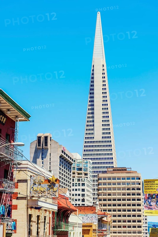 TransAmerica building seen from Chinatown, San Francisco, California, USA