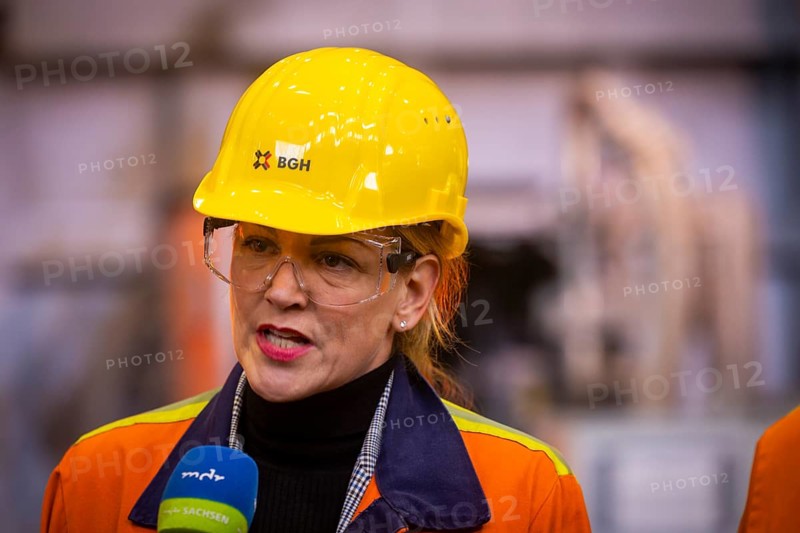 The sector needs reliable energy supply at predictable and competitive prices Joint demands from Economics Minister Dirk Panter, Companies, Steel Industry Association and IG Metall on industrial electricity prices and extension of electricity price compensation Kerstin Maria Rippel, Chief Executive of the Steel Industry Association, Freital, Saxony, Germany