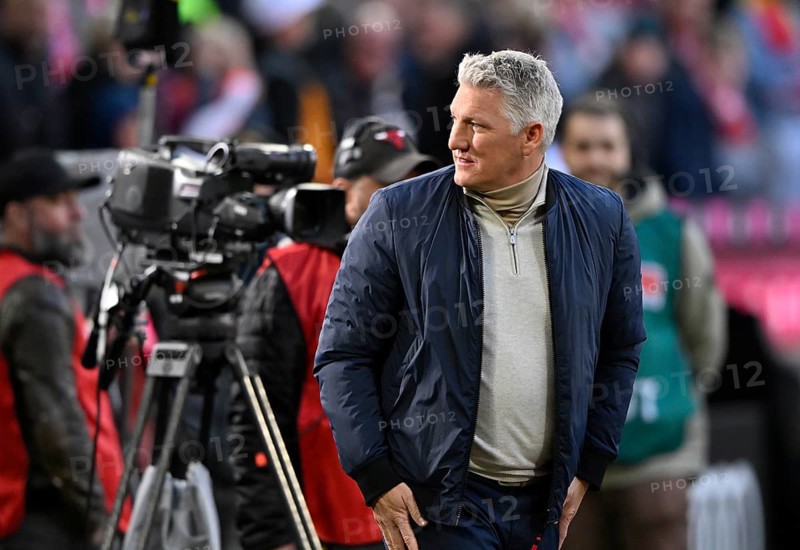 TV expert Bastian Schweinsteiger, TV camera, German Classico, FC Bayern Munich FCB versus Borussia Dortmund BVB, Allianz Arena, Munich, Bayern, Germany