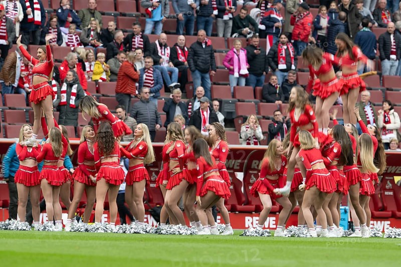 Cheerleaders of 1. FC Cologne, Germany - OCTOBER 18: During the Bundesliga match between 1. FC Cologne vs. FC Augsburg at Rheinenergie-Stadion on matchday 8 of the 1. Bundesliga on October 18, 2025 in Cologne, Germany. DFL REGULATIONS PROHIBIT ANY USE OF PHOTOGRAPHS AS IMAGE SEQUENCES AND/OR QUASI-VIDEO, Rheinenergie-Stadion, Cologne, North Rhine-Westphalia, Germany