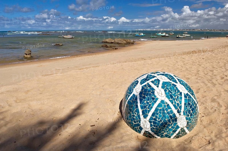 Ball, Art, Itapuã Beach, Salvador, Bahia, Brazil