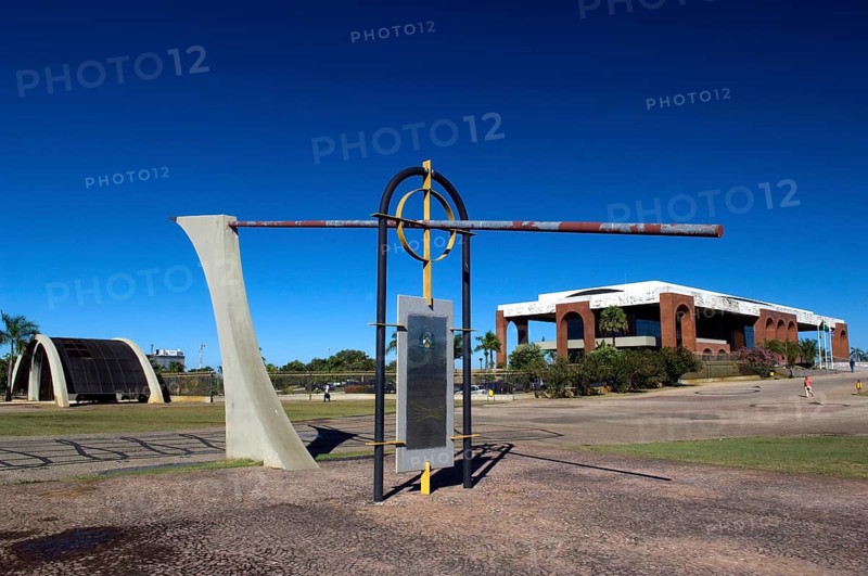 Sun Clock, Araguaia and Government Palace, Girassóis Square, Palmas, Tocantins, Brazil