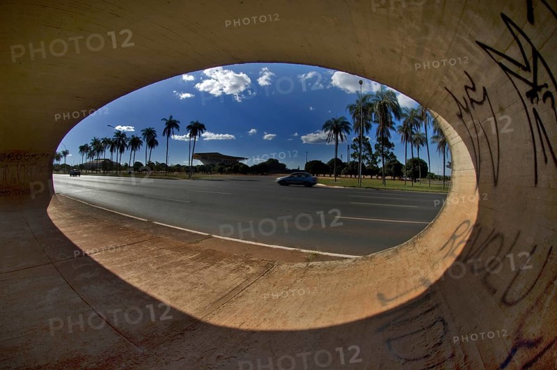 Bus stop, Eixo Monumental, Brasília, DF, Brazil