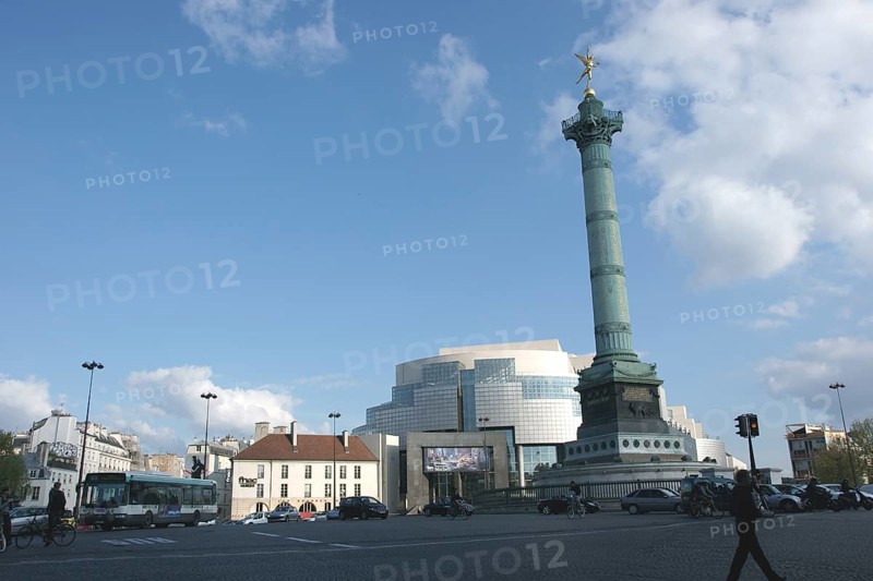 Square, Place de la Bastille, 12ème arrondissement, (75012), Paris, France
