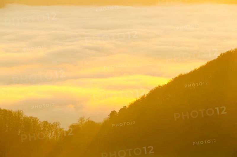 Inversion weather, fog, sunset, autumn, Breitenstein, Ochsenwang, Swabian Alps, Baden-Württemberg, Germany