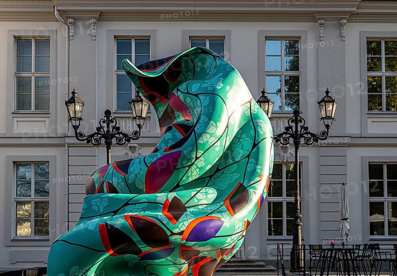 Yinka Shonibare, steel reinforcement with hand-painted fibreglass heart casting, artwork in front of the PalaisPopulaire, former Prinzenpalais Unter den Linden, Berlin, Germany
