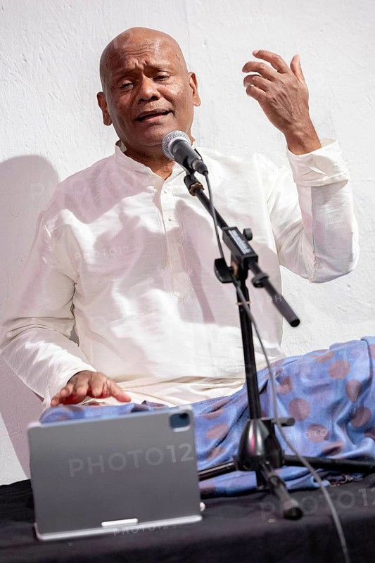 Manickam Yogeswaran, musician, Hope in Resonance, Carnatic Music and Bharatanatyam Fundrising Evening For Gaza, 08.11.2025, ITZ, intercultural dance center, Berlin, Germany