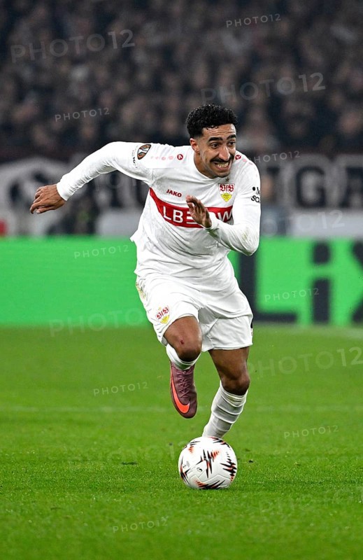 Tiago Tomas VfB Stuttgart (08) Action on the ball Europa League, MHPArena, MHP Arena Stuttgart, Baden-Württemberg, Germany