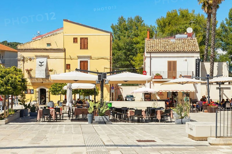 Outdoor restaurant, Ragusa Ibla, Ragusa province, Sicily, Italy