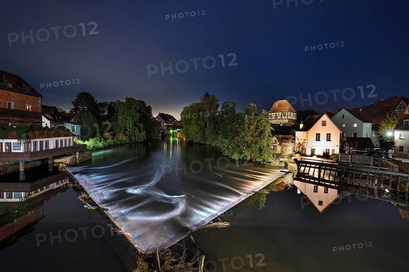 Nocturnal view of Pegnitz with dam and grinding mill, Lauf an der Pegnitz, Middle Franconia, Bavaria, Germany