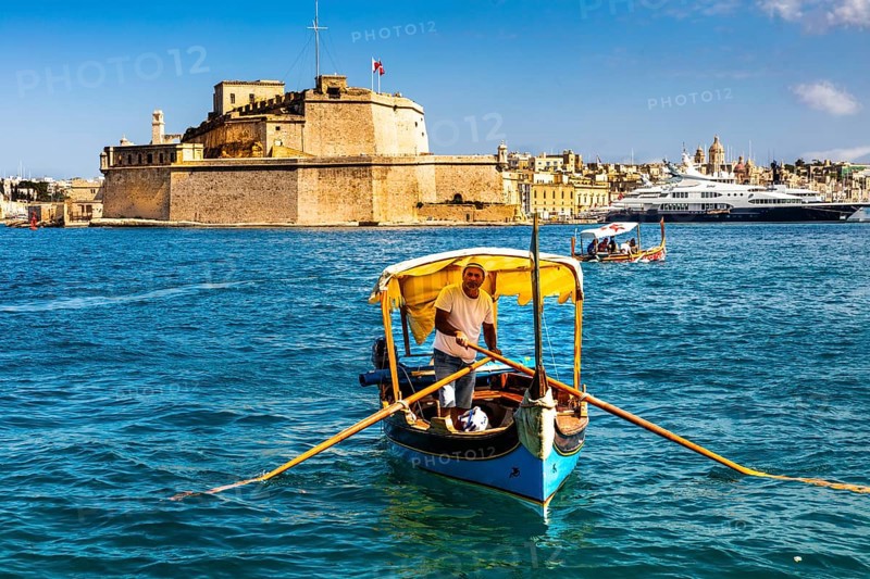 Fort Saint Angelo, Malta's first important defensive structure in the center of Grand Harbour, Vittoriosa, Three Cities, Cottonera, Malta's oldest settlements, 16th century, Malta
