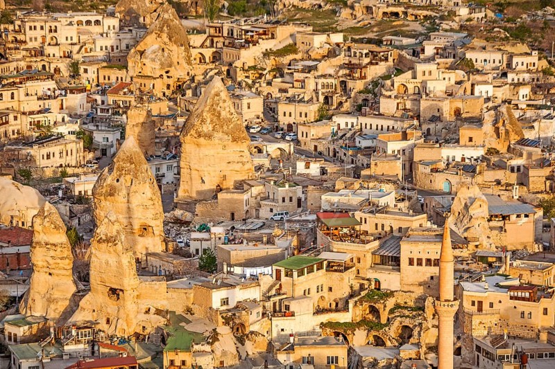 Balloon ride over fantastic tuff rock formations, Cappadocia, Turkey, Cappadocia, Turkey