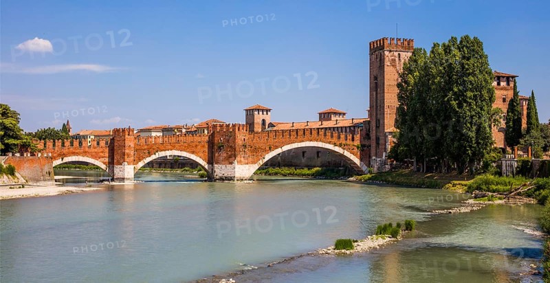 Castelvecchio and Ponte Scaligero, Scaliger Bridge, 1354 - 1357, Verona with medieval old town, Veneto, Italy, Verona, Veneto, Italy