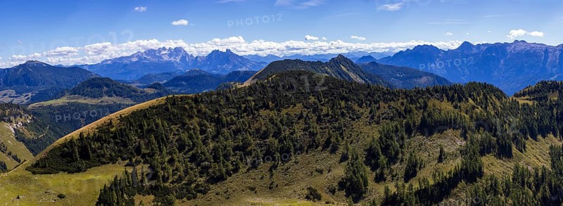 View from Hoher Zinken with Großes Radl and Dachstein, Postalm, Osterhorn Group, Salzkammergut, Province of Salzburg, Austria