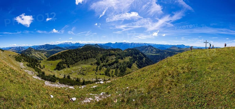 Summit Cross, Hoher Zinken, View of the Osterhorn Group, Postalm, Salzkammergut, Province of Salzburg, Austria