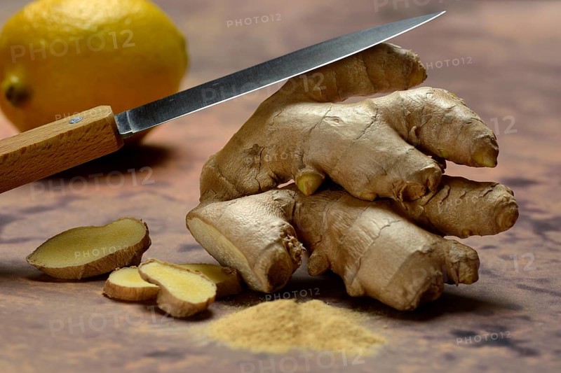 Ginger, ginger root and ginger slices, ginger powder