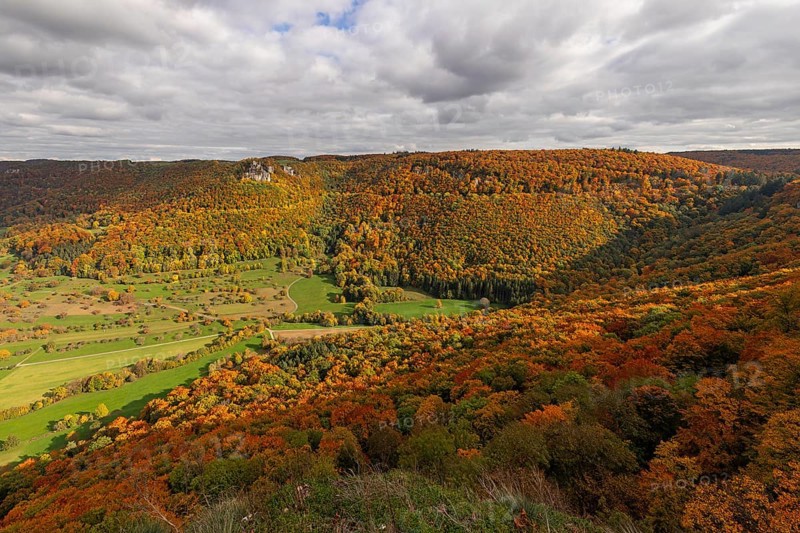 Indian summer on the Swabian Jura in the Nenninger Valley with the ruins of Reussenstein Castle
