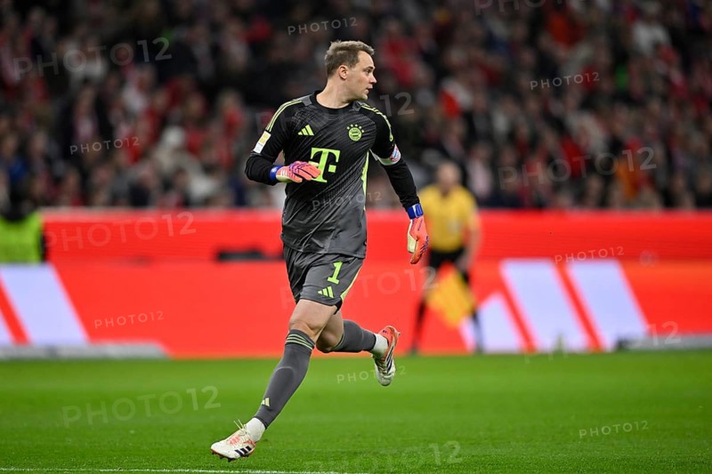 Goalkeeper Manuel Neuer FC Bayern Munich FCB (01) Allianz Arena, Munich, Bavaria, Germany
