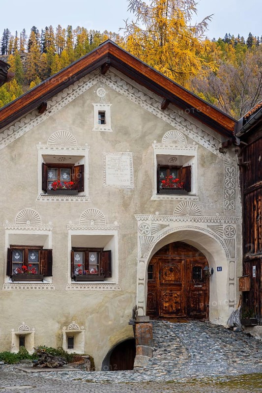 Sgraffiti on Engadin house, historic houses, Guarda, Engadin, Graubünden, Switzerland
