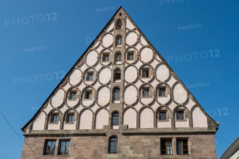 Gable of the Mauthalle, former granary, architectural monument, old town, Nuremberg, Middle Franconia, Franconia, Bavaria, Germany