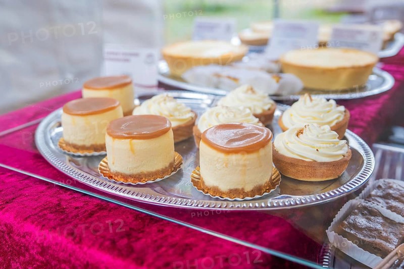 Various small desserts on a silver plate on a sales table, Streuobstmarkt, Sindelfingen, Böblingen district, Germany
