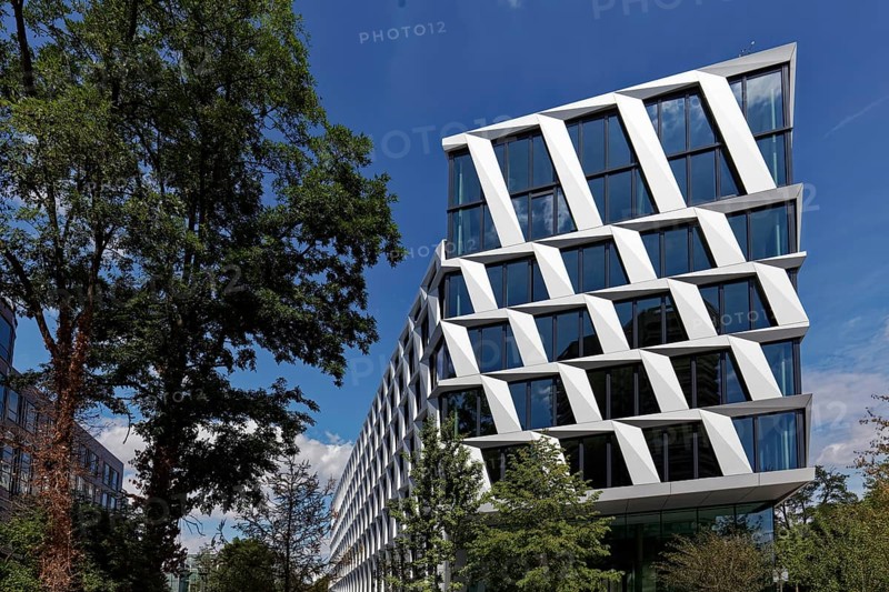 One Plaza office and commercial building with distinctive façade, HPP Architekten, Düsseldorf, North Rhine-Westphalia, Germany