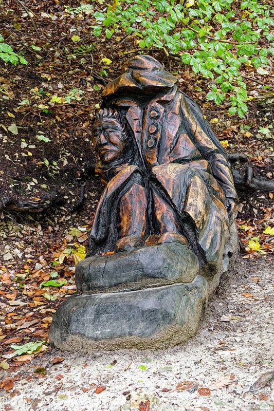 Wooden sculpture Der Haule, Pfullinger Sagenweg, stories and legends, by woodsaw artist Billy Tröge, Ursulaberg, Pfullingen, Baden-Württemberg, Germany
