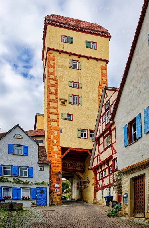 Kalkweiler Tor, city gate with tower, built in the early 14th century, Rottenburg am Neckar, Baden-Württemberg, Germany