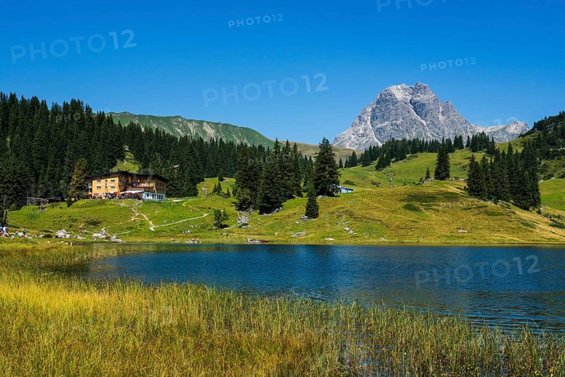 Berglandschaft und Berggasthof, Körbersee, Widderstein, Warth, Bregenzerwald, Vorarlberg, Alps, Austria