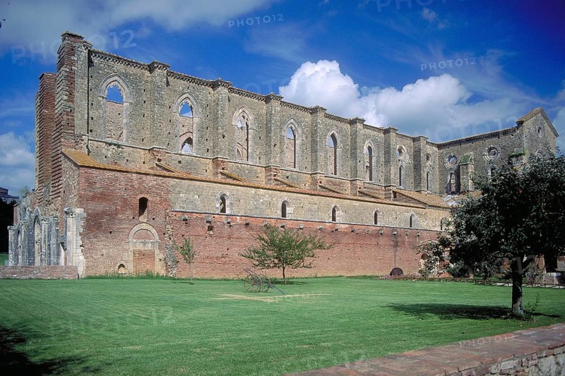 Abbey of San Galgano Abbey, former Cistercian Abbey of San Galgano, built around 1220, Chiusdino, Municipality of Siena, Tuscany, Italy